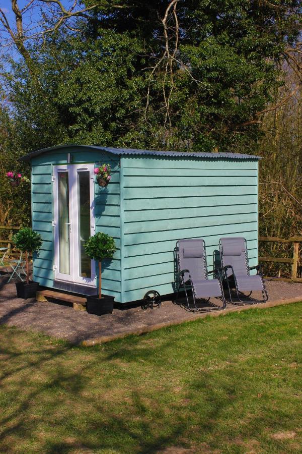 Hopgarden Glamping Luxury Shepherds Huts Wadhurst Экстерьер фото