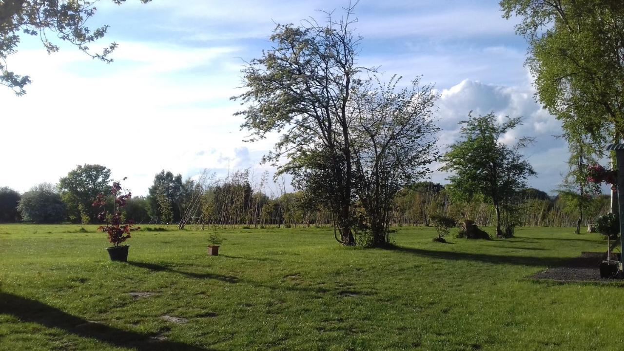 Hopgarden Glamping Luxury Shepherds Huts Wadhurst Экстерьер фото