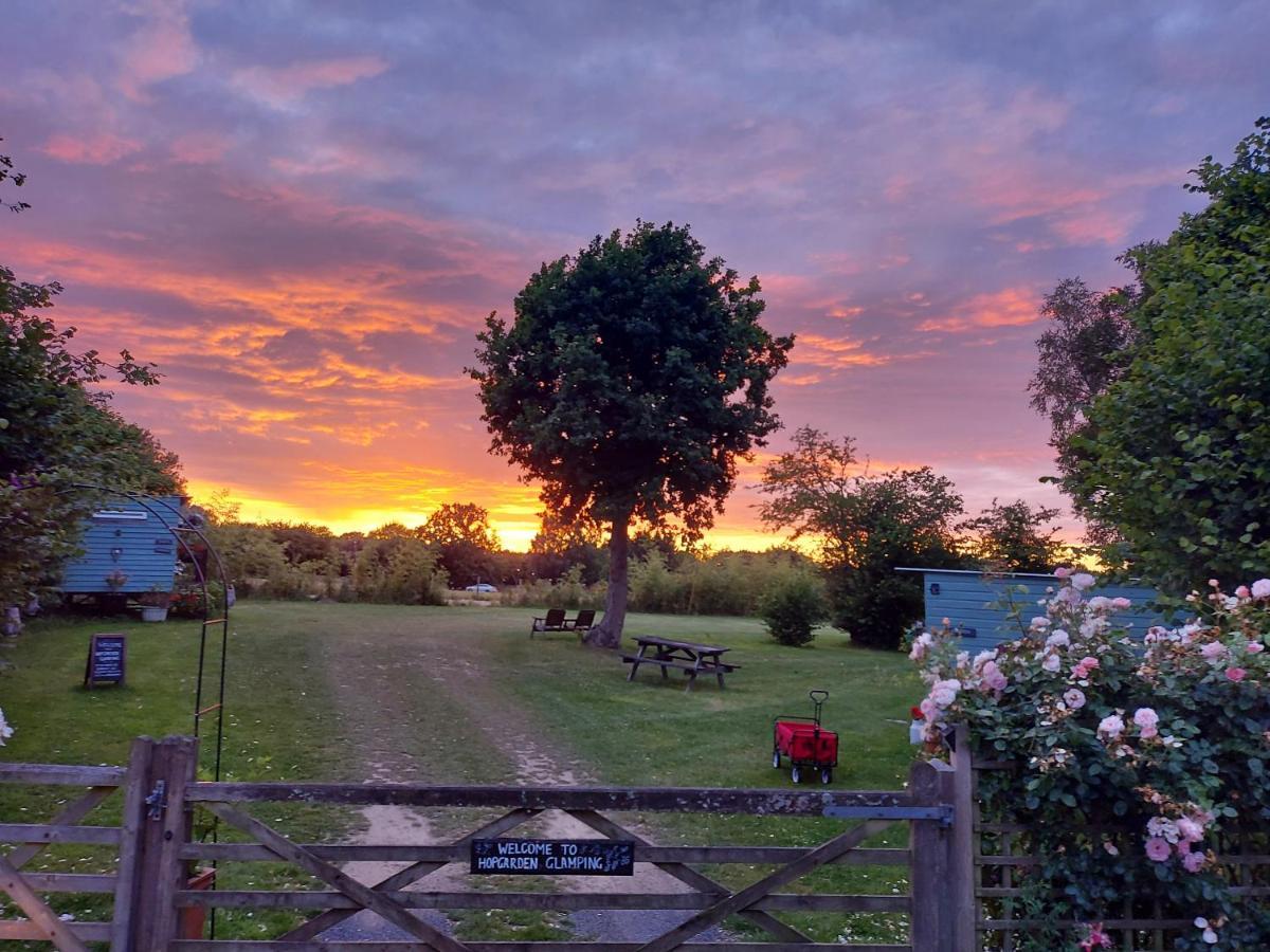 Hopgarden Glamping Luxury Shepherds Huts Wadhurst Экстерьер фото