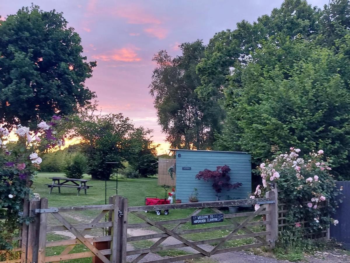 Hopgarden Glamping Luxury Shepherds Huts Wadhurst Экстерьер фото