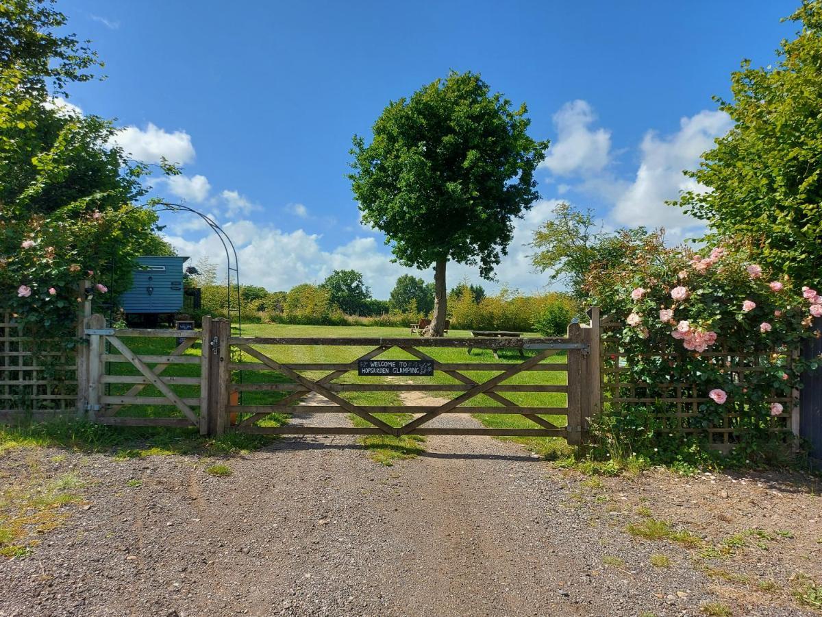 Hopgarden Glamping Luxury Shepherds Huts Wadhurst Экстерьер фото